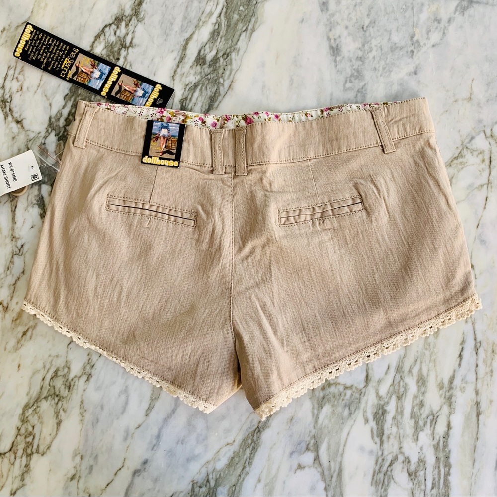 Dollhouse Sienna Juniors Khaki Lace Shorts Size 1 - Picture 2 of 6